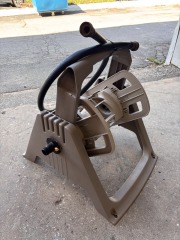 Suncast Standing Hose Reel