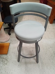 Bar stool
