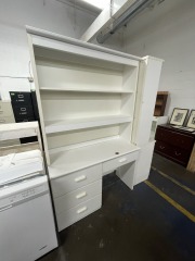 White Laminate Workstation with Topper