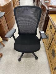 Black Mesh Office Chair