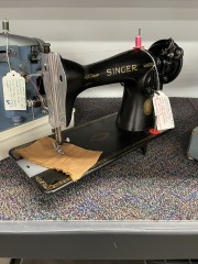 Sewing Machine 1952 Singer Model 15-91