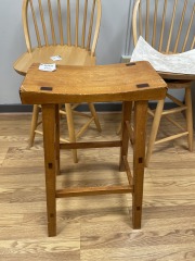 Saddle style Bar Stool