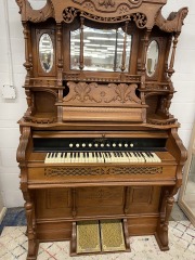 Antique Packard Pump Organ (for display or repair)