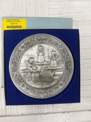 Vintage 1981 Hudson Christmas Pewter Plate