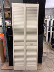 Bi-Fold Closet Door  29 3\/4\