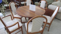 'Skovby' Teak Dining Table w\/2 Leafs & 4 Chairs