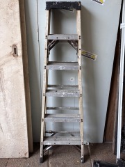 6ft Green Bull Aluminum Ladder