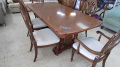 Inlayed Dining Table w\/Leaf & 6 Chairs***Managers Online Special Of The Week***