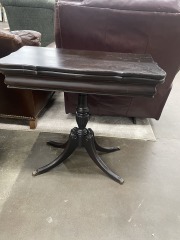 Vintage Turn Top Mahogany Parlor Table