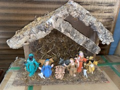 Vintage Wood Creche Italian Nativity Scene Set