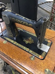 Antique Singer Treadle Sewing Machine 1900s