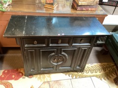 Black Table w\/ Fold Out Leafs