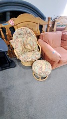 Rattan Swivel Rocker w\/Ottoman