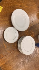 Gibson Ribbed Gold-Rim Dinnerware s (Set of 13)