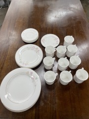 Corning Carmel Dishware (Set of 21)