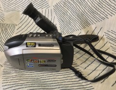 Panasonic Palmcorder VHS-C PV-L751D Camcorder Camera no battery charger *UNTESTED SOLD AS IS*