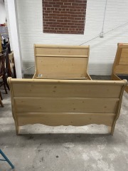 Full Blonde Wood Sleigh Bed