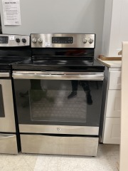 GE Electric Stove