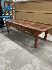 Traditional Wood Coffee Table with Drawer