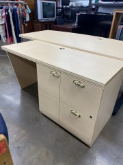 Modern Retro Light Wood Finish Desk
