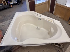 Corner Bathtub 59 1\/2\