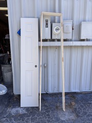 Closet Door with Frame 16\