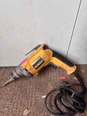 DeWalt VSR Drywall Screwdriver