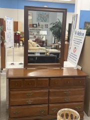 6 Drawer Dresser w\/ Mirror