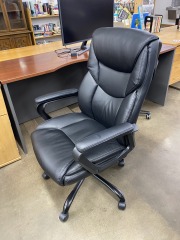 Excellent Black Pleather Office Chair
