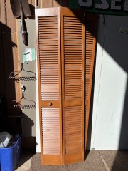 23 1\/2 x 79 Wood Bi-Fold Door