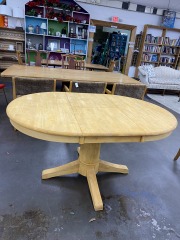 Blonde Wood Farmhouse Pedestal Dining Table with Fold Out Leaf