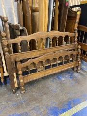 Classic Wood Spindle Full Headboard & Footboard