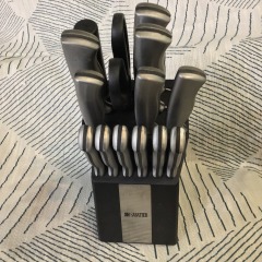 Sabatier 15-Piece Forged Triple Rivet Knife Block Set