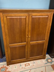 Traditional Entertainment Armoire