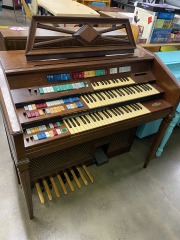 WurliTzer Electric Organ with Orbit Synthesizer Model# 630