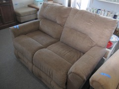 Dual Electric Recliner***Manager's Online Special***