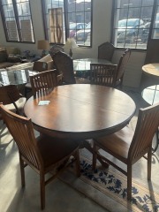 Pier 1 Round Table and 4 Chairs