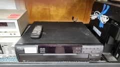 Kenwood CD204 5 disc CD player w remote