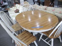 Table With Intergral Leaf With 4 Chairs. Good Shape.