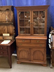 Hutch\/ Armoire