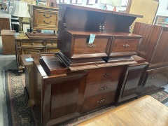 Dresser w\/ 2 Night Stands