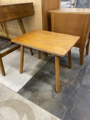 Adorable Minimal Wood Side Table