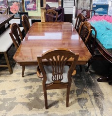 Burl Wood Edged Dining Rm Table w\/ 6 Chairs & 2 Leaves