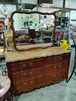 6 Drawer Dresser w\/ Mirror       2807