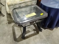 Black metal and glass end table 2673