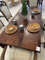 Pedestal Table