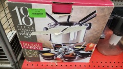 18 Piece Fondue Set NIB