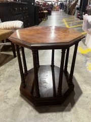 Octagon End Table       2890