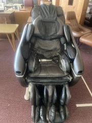 Massage  Chair w Remote