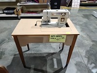 New Home Model 552 Sewing Machine      2737